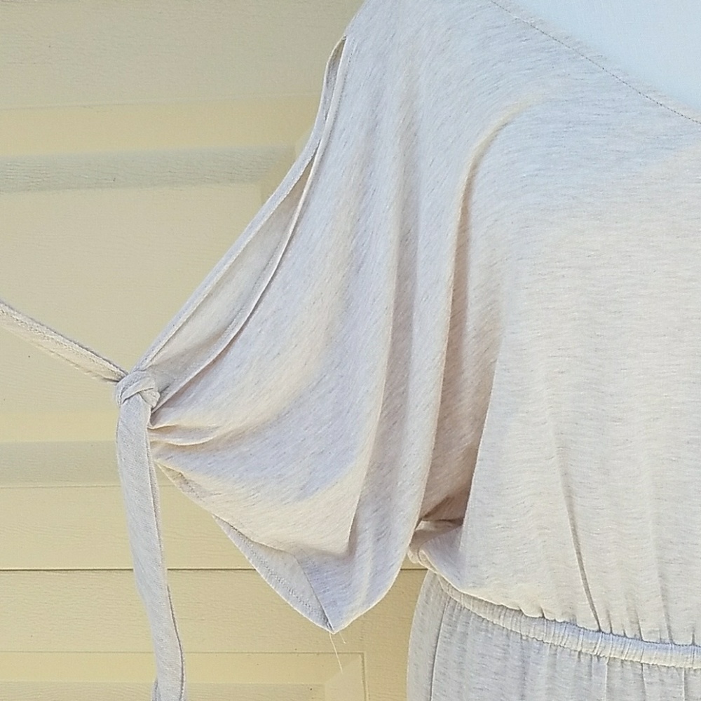 🆕️Copper Key Split Sleeve Ruffle Romper - Picture 6 of 7